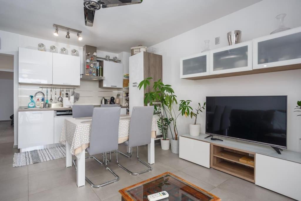 Family Village Apartment Vrh  Zewnętrze zdjęcie